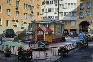 Продажа 4к квартиры на 8 Марта 2