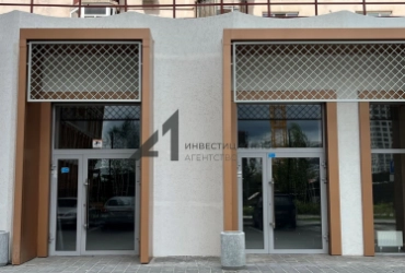 Продажа коммерческих помещений в жилом доме на ул. Муравленко