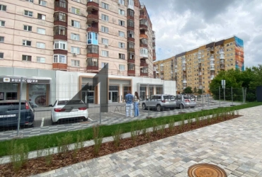 Сдача коммерческих помещений в жилом доме на ул. Муравленко