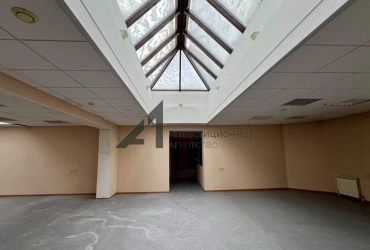 Офис с парковкой 