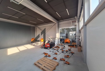 360 м2 торговое, склад Республики